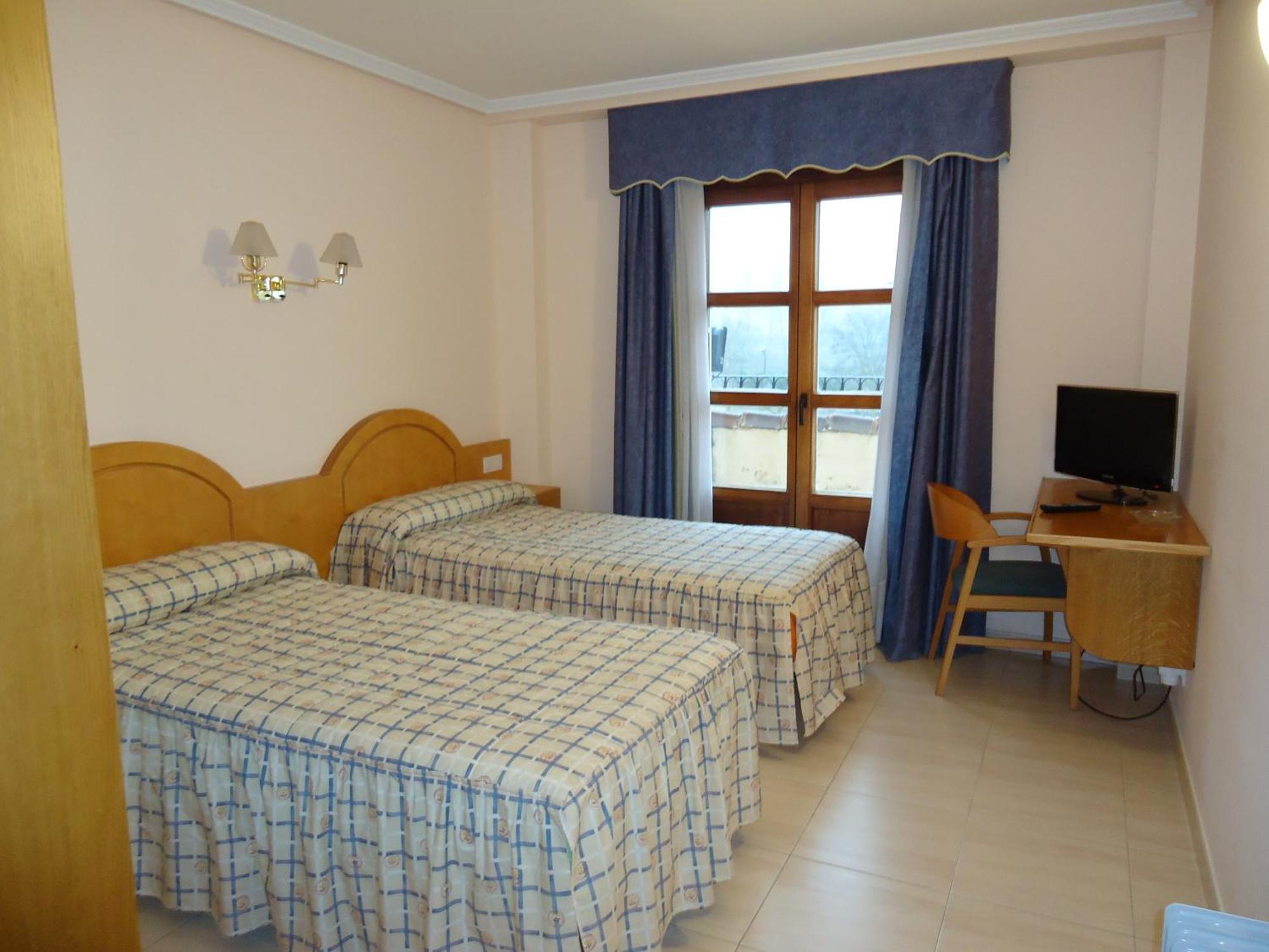 Hotel Silos 2000 Santo Domingo De Silos Ngoại thất bức ảnh